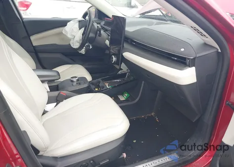 2021 Ford Mustang Mach-E Premium z USA, uszkodzony, nr VIN 3FMTK3SS8MMA61778